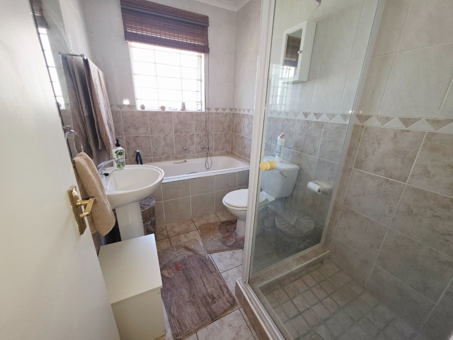 3 Bedroom Property for Sale in Parklands Western Cape